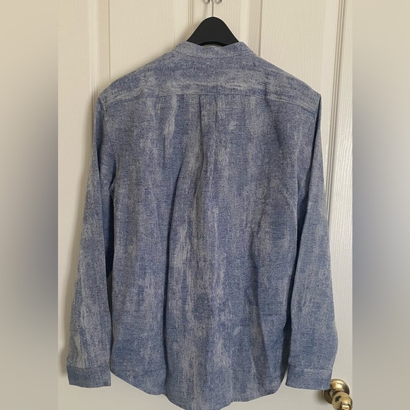 Men’s John Varvatos Blue Button Down Shirt - Picture 2 of 6